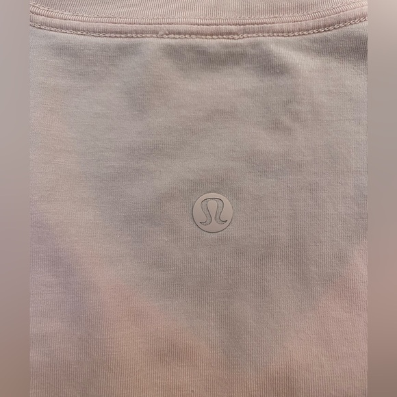 EUC Lululemon V Neck Tie-Back T-Shirt - Picture 3 of 3